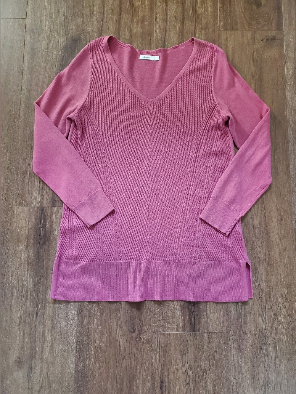 Reitmans Rose-Pink V-Neck Knit Sweater Women's Large